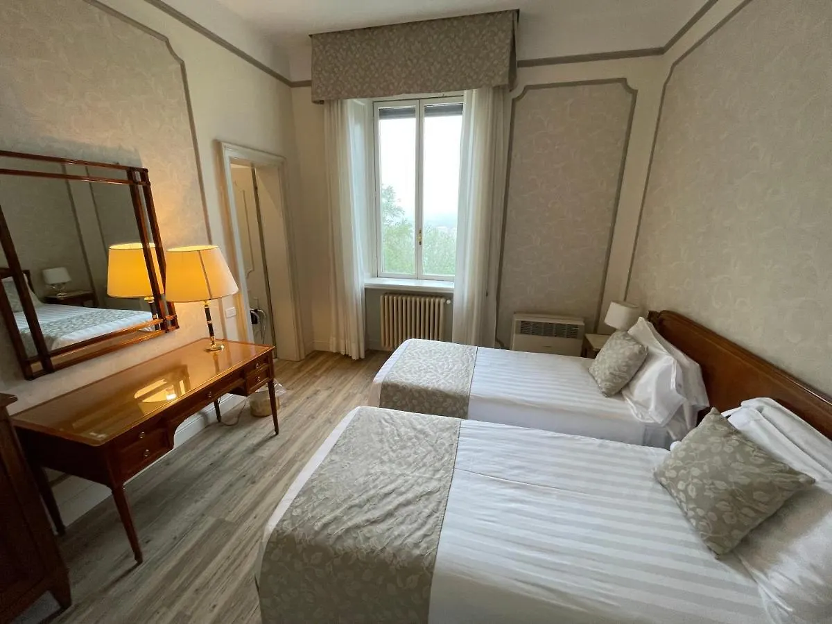 Palace Grand Hotel Varese 4*,  Italien