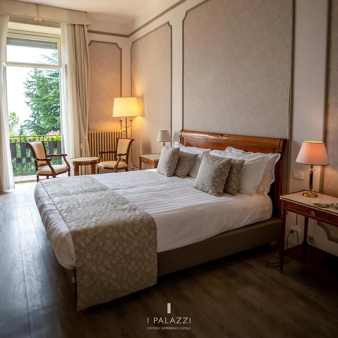 Palace Grand Hotel Varese 4*,